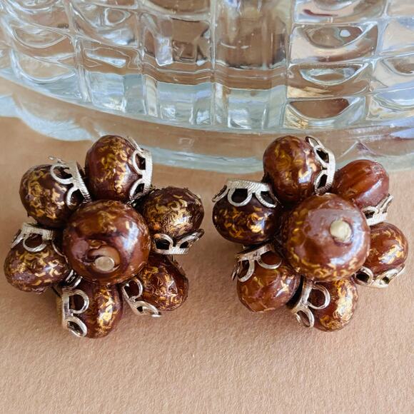2 Pair Lot Vintage 1950's Japan Clip On Bead Earrings - Picture 4 of 9